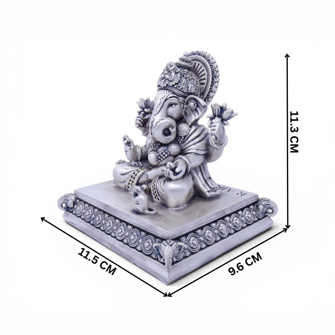 Raika's Ganesha - 3029 Antiq Emery | Medium