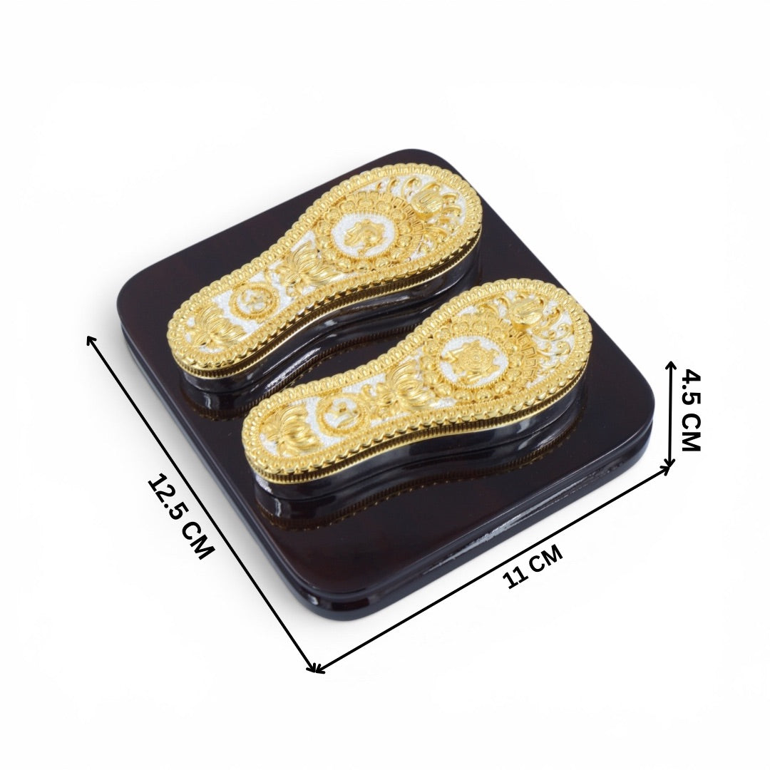 Balaji Charan Two Tone with Wooden Base