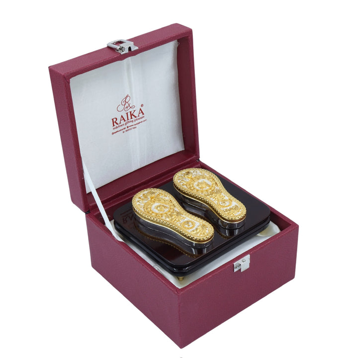 Balaji Charan Two Tone with Wooden Base