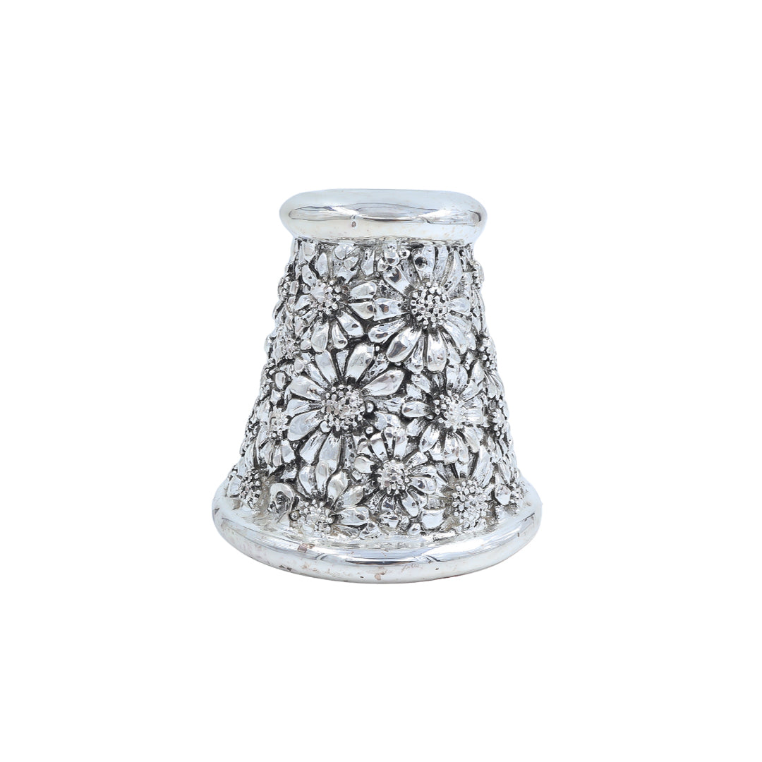 Stillart silver decorative vase with embossed floral design and antique finish – ideal for home or festive décor.